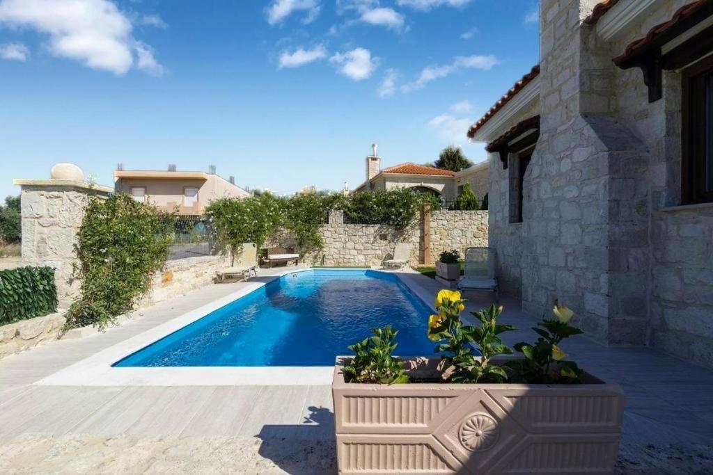 Heraklion Twins House - Private Pool Retreat Episkopi  Ngoại thất bức ảnh