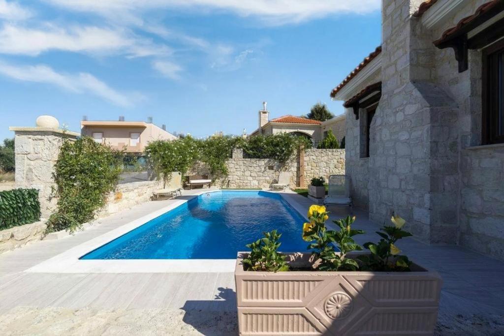Heraklion Twins House - Private Pool Retreat Episkopi  Ngoại thất bức ảnh