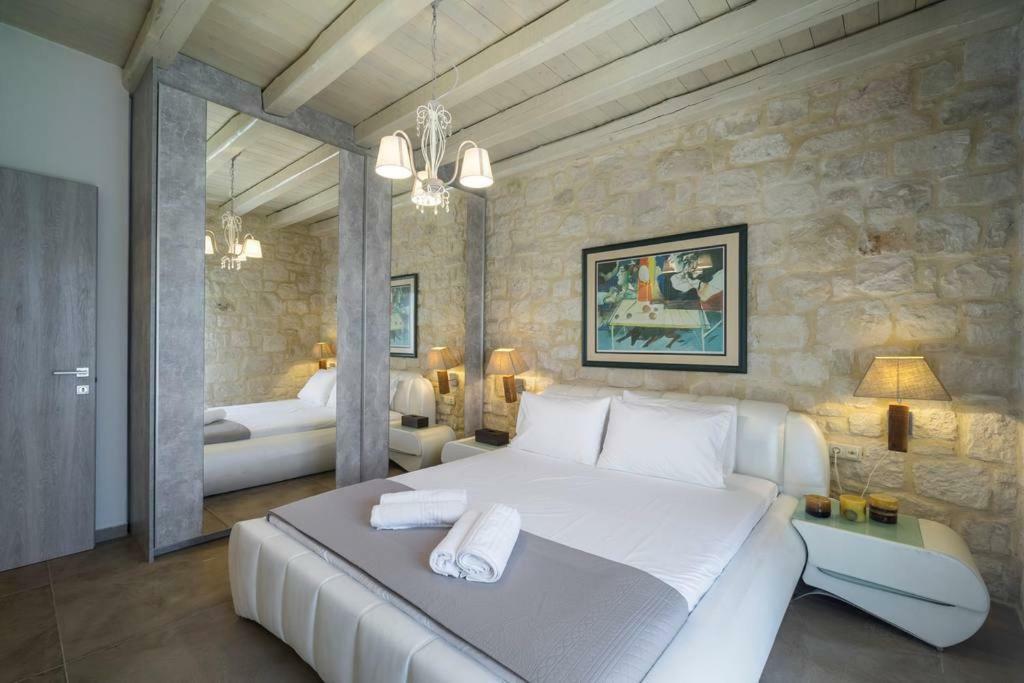 Heraklion Twins House - Private Pool Retreat Episkopi  Ngoại thất bức ảnh
